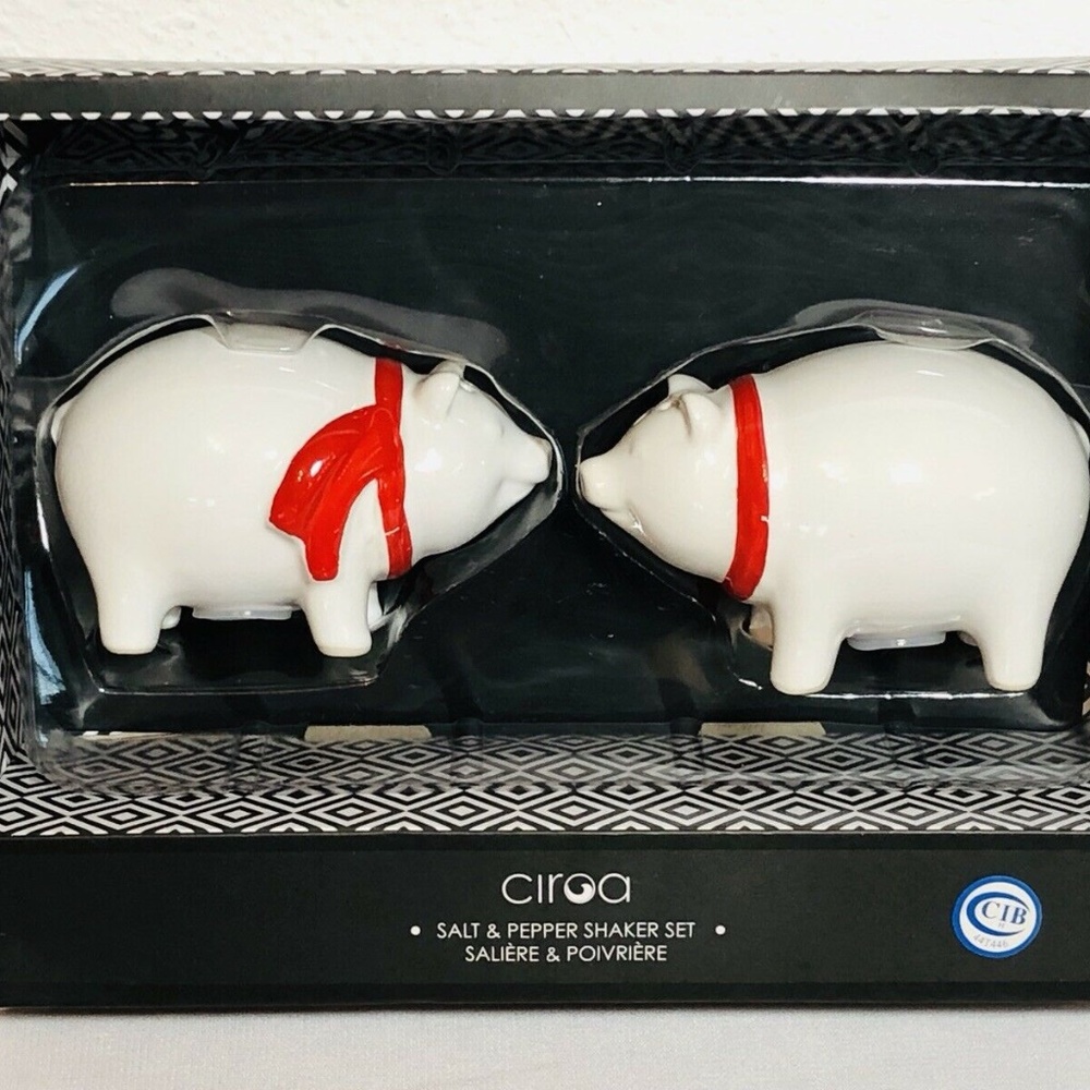 Ciroa White Piggy Salt and Pepper Shakers New
